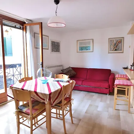 Apartman Specchieri *