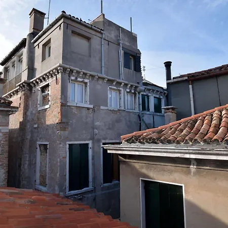 Apartment Specchieri *