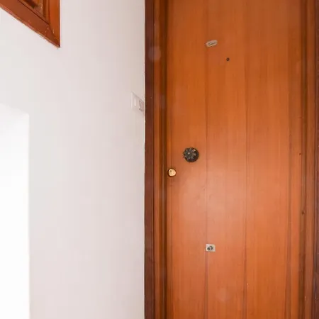 Specchieri Apartment