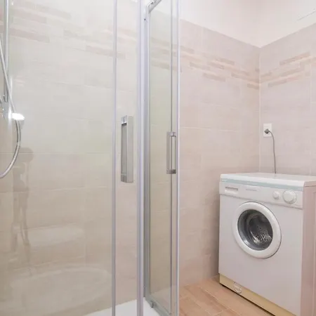 Apartment Specchieri *